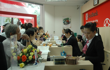 Hợp nhất ngân hàng không chỉ là 1+1